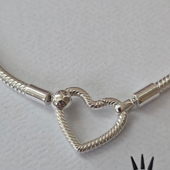 Pandora Silver Snake Chain Heart Clasp Bracelet Size 8 - Picture 4 of 5